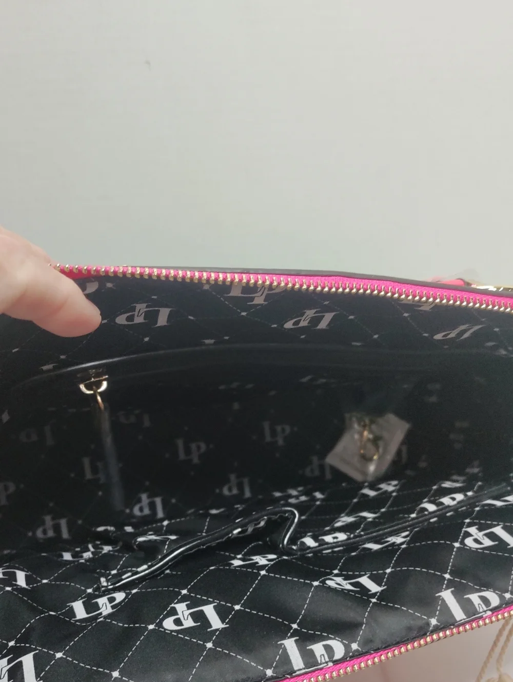 LA Philipe Pink & Teal Graphic Dome Handbag With Strap NWT With Dust Bag.